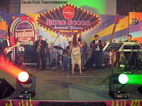 Live Band and singer performing at Munchy's Annual Dinner 2012