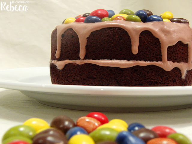 Bizcocho de chocolate con M&M's (pound cake o cuatro cuartos)