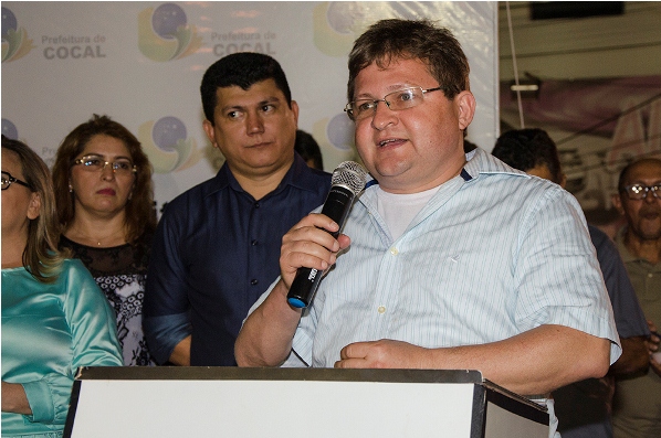 Prefeitura de Cocal inaugura Centro Comercial e praça - Imagem 44