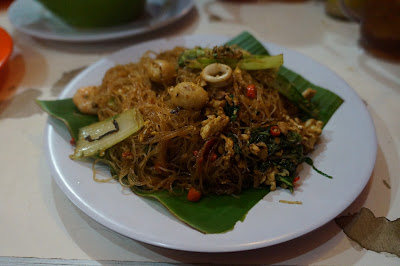 Bihun Goreng Seafood "Fresh Food Purnama" Bihun Goreng Seafood "Fresh Food Purnama"