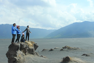 pasir berbisik gunung bromo spot foto cantik di gunung bromo