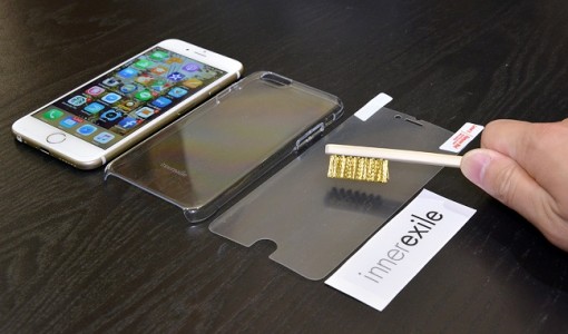 ثلاثة حلول بسيطة لإزالة خدوش شاشة هاتفك