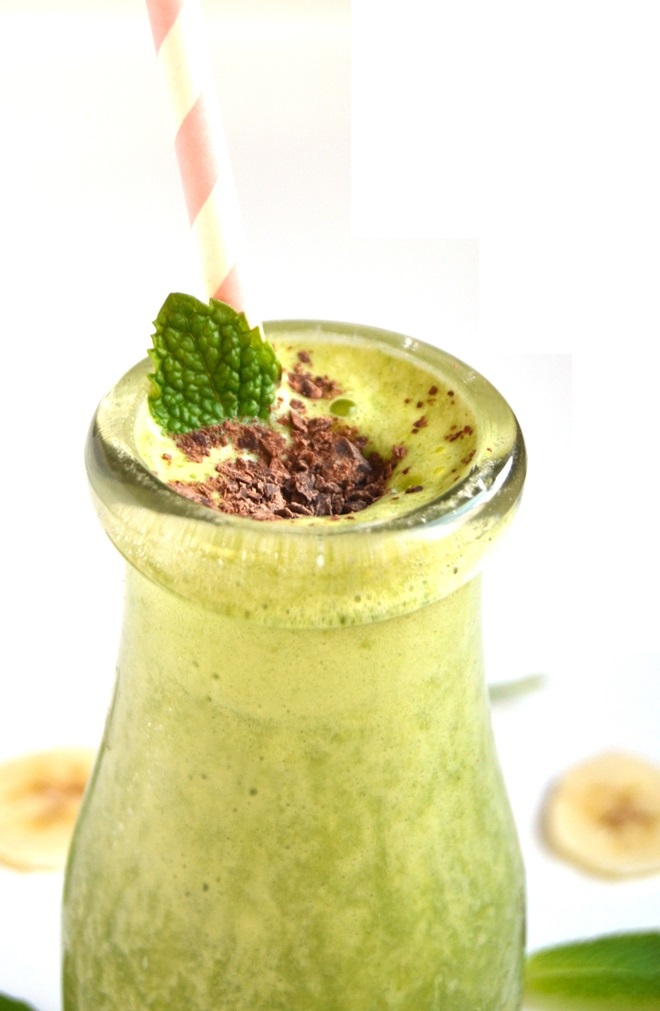 Healthy Shamrock Shake is a lighter take on your favorite St. Patrick's Day shake that takes 5 minutes to make and is perfect for dessert, a snack or breakfast. www.nutritinistreviews.com