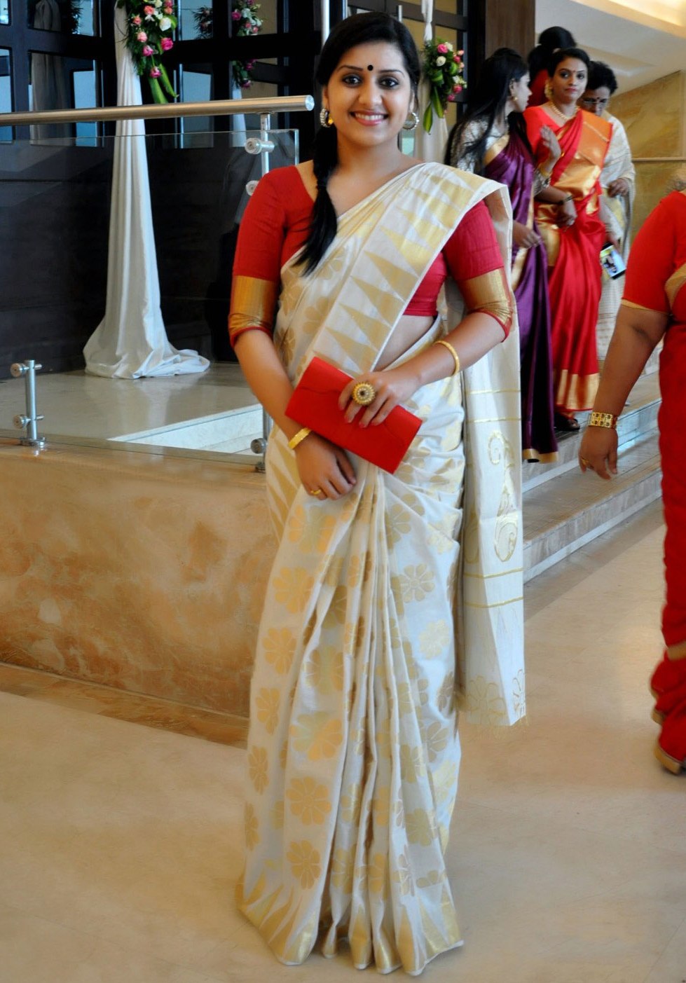 Actress Sarayu Hot Hip Navel Show Photos In White Saree