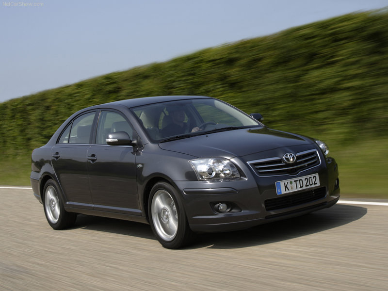 moto carz: Toyota Avensis Wallpapers