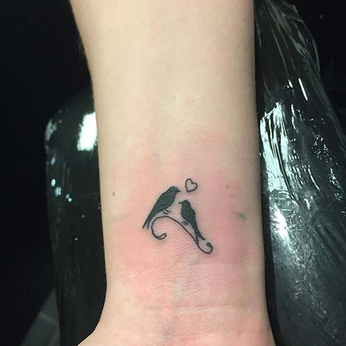 çift kuş bilek dövmeleri bayan loved birds wrist tattoos for women çift kuş bilek dövmeleri bayan loved birds wrist tattoos for women