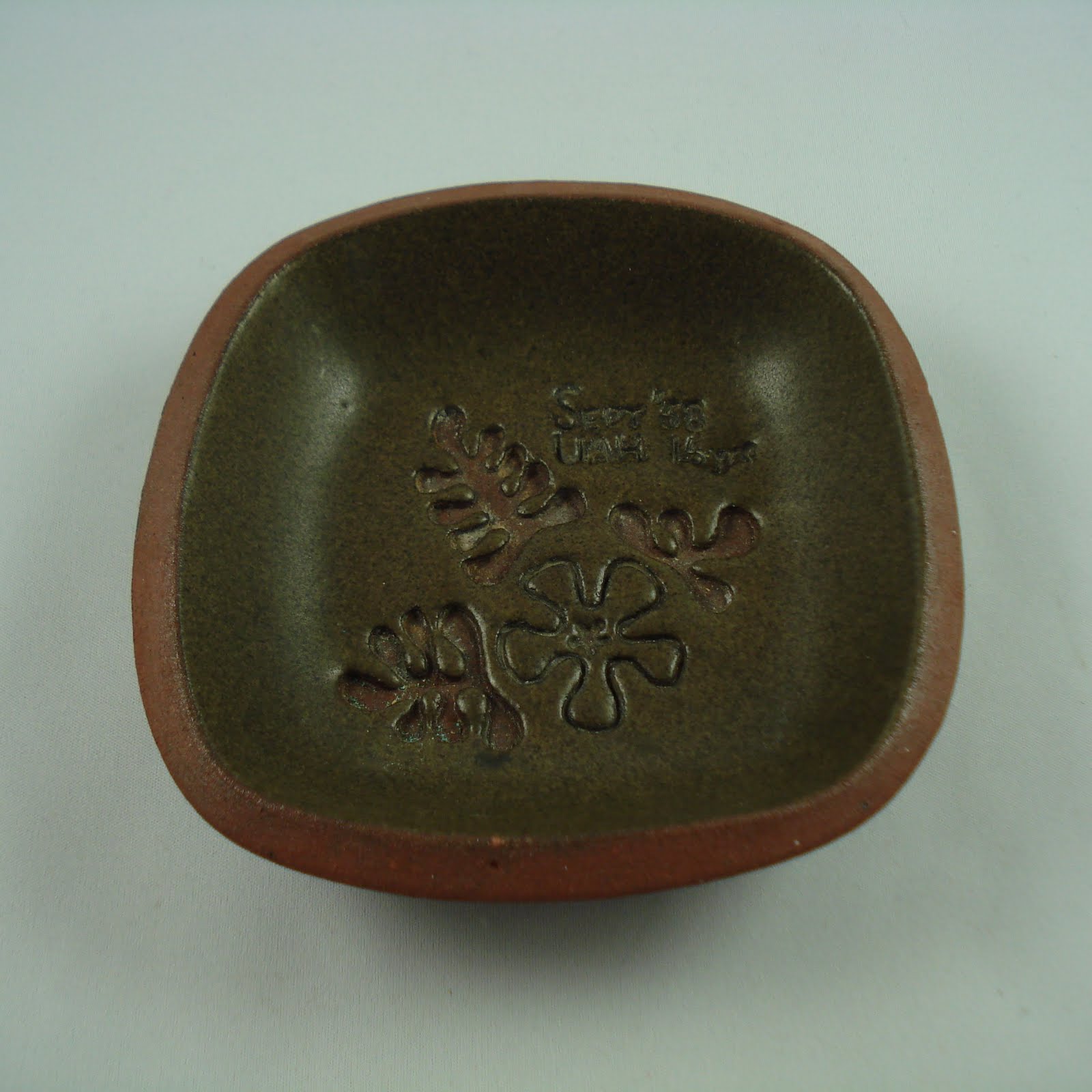 moderncraze Collecting Mid Century Canadian Studio Art Pottery...