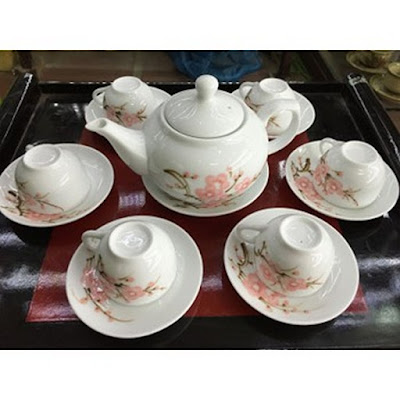 Mẫu ấm chén Bát Tràng vẽ hoa đào đẹp Mẫu ấm chén Bát Tràng vẽ hoa đào đẹp