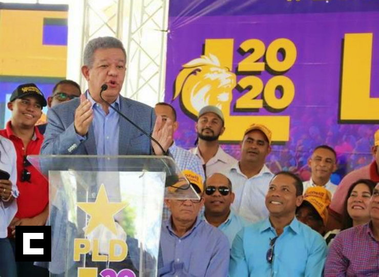 Leonel jura que en su próximo gobierno los funcionarios actuarán con "integridad" y "honestidad" Leonel Fernández