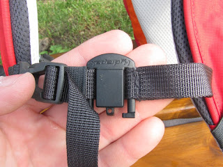 Magnet on Chest Strap for Drinking Hose - Hydrapak