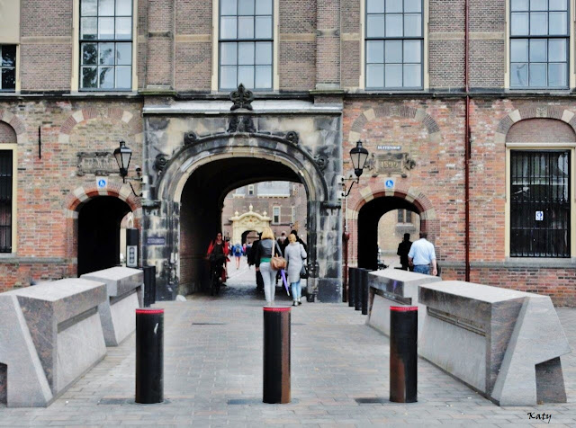 Ciudadana del Mundo: Viaje fluvial a los países bajos: La Haya I( Den