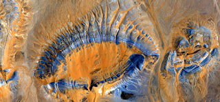 Mujer africana ojos torturadas, violadas y apedrearon, paisajes abstractos, abstracto Naturalismo, abstractos fotografía desiertos de África desde el aire, expresionismo abstracto, formas de fantasía de piedra y colores, Mujer africana ojos torturadas, violadas y apedrearon, paisajes abstractos, abstracto Naturalismo, abstractos fotografía desiertos de África desde el aire, expresionismo abstracto, formas de fantasía de piedra y colores,
