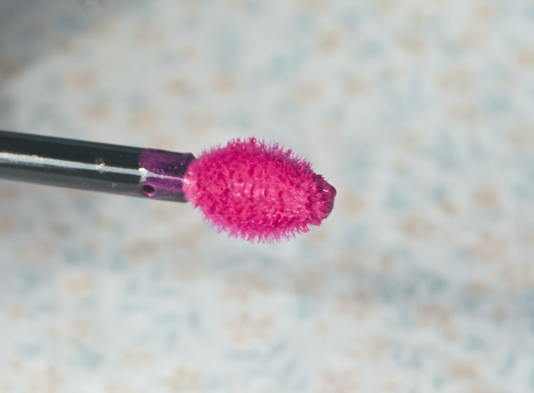 Korean Makeup Review Liptint Aritaum Color Lasting Tint in #7 Royal Fuchsia Doefoot Applicator