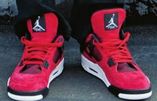 jordan retro 4 toro