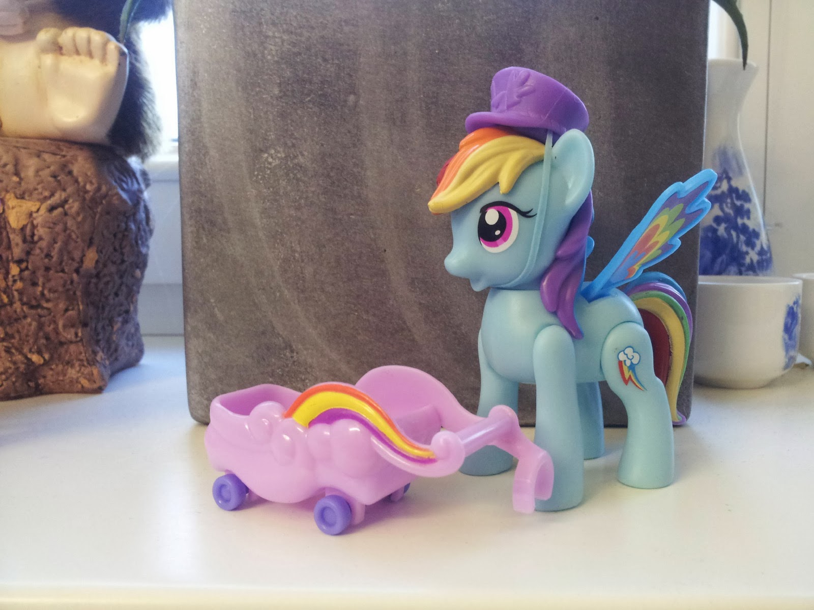 My Little Pony Rainbow Dash and Pinkie Pie Zoom & Go Review MLP Merch