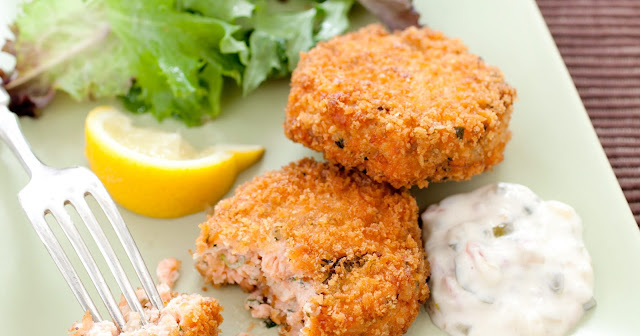 Easy Salmon Cakes , weight watchers recipes , 8 smart points