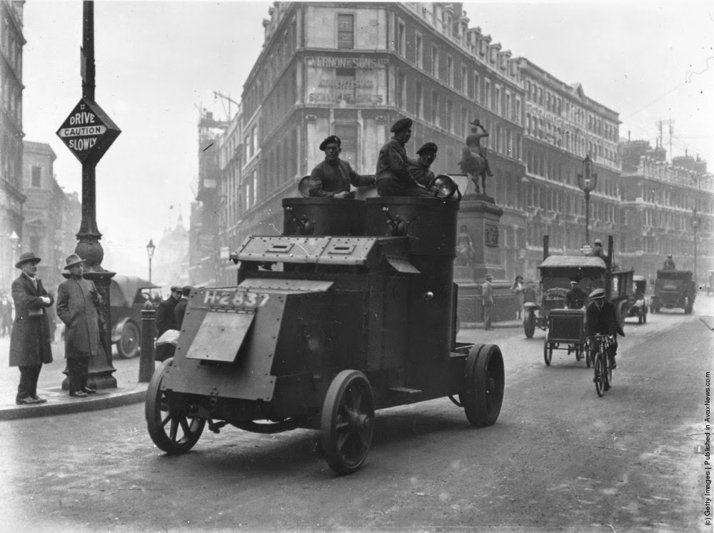 13 Amazing Vintage Photographs Captured the 1926 General Strike in