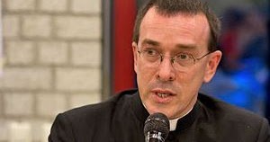 Peregrinations: Dom Alcuin Reid says that Pope Benedict's Summorum Pontificum has enriched the