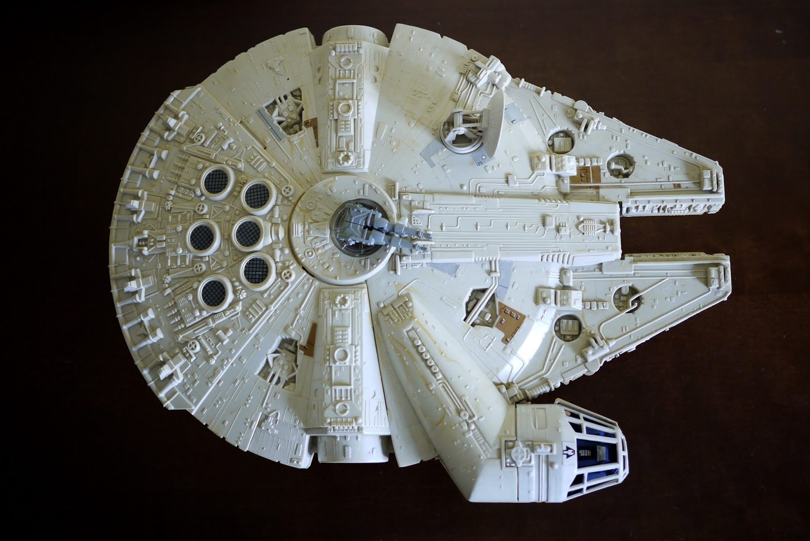 Vault 1541 Star Wars Toys Solo & the Millennium Falcon