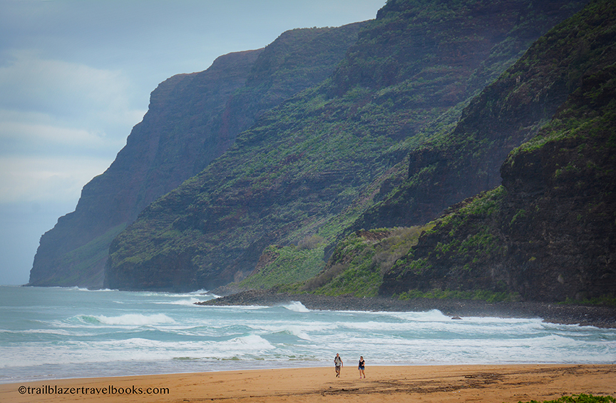 Trailblazer Hawaii Woof Barking Sands Beach Is One Of Walking To The Right At Polihale Gets You Base Of 2 000 Foot High Ridge One A Dozen Ridges That Radiate Out From Rugged