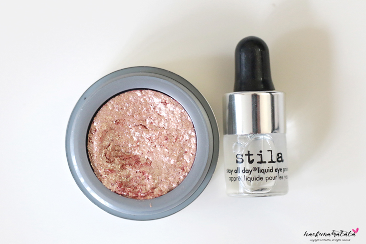 Stila Magnificent Metals Foil Finish Eyeshadow Kitten Review, Swatches, MOTD Stila Magnificent Metals Foil Finish Eyeshadow Kitten Review, Swatches, MOTD