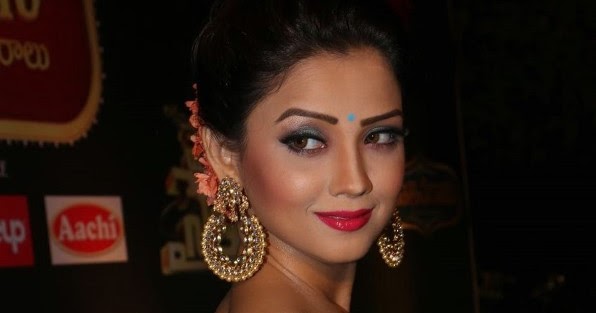actress in nagini tamil serial