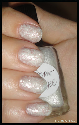 lynnderella snow angel swatches and review