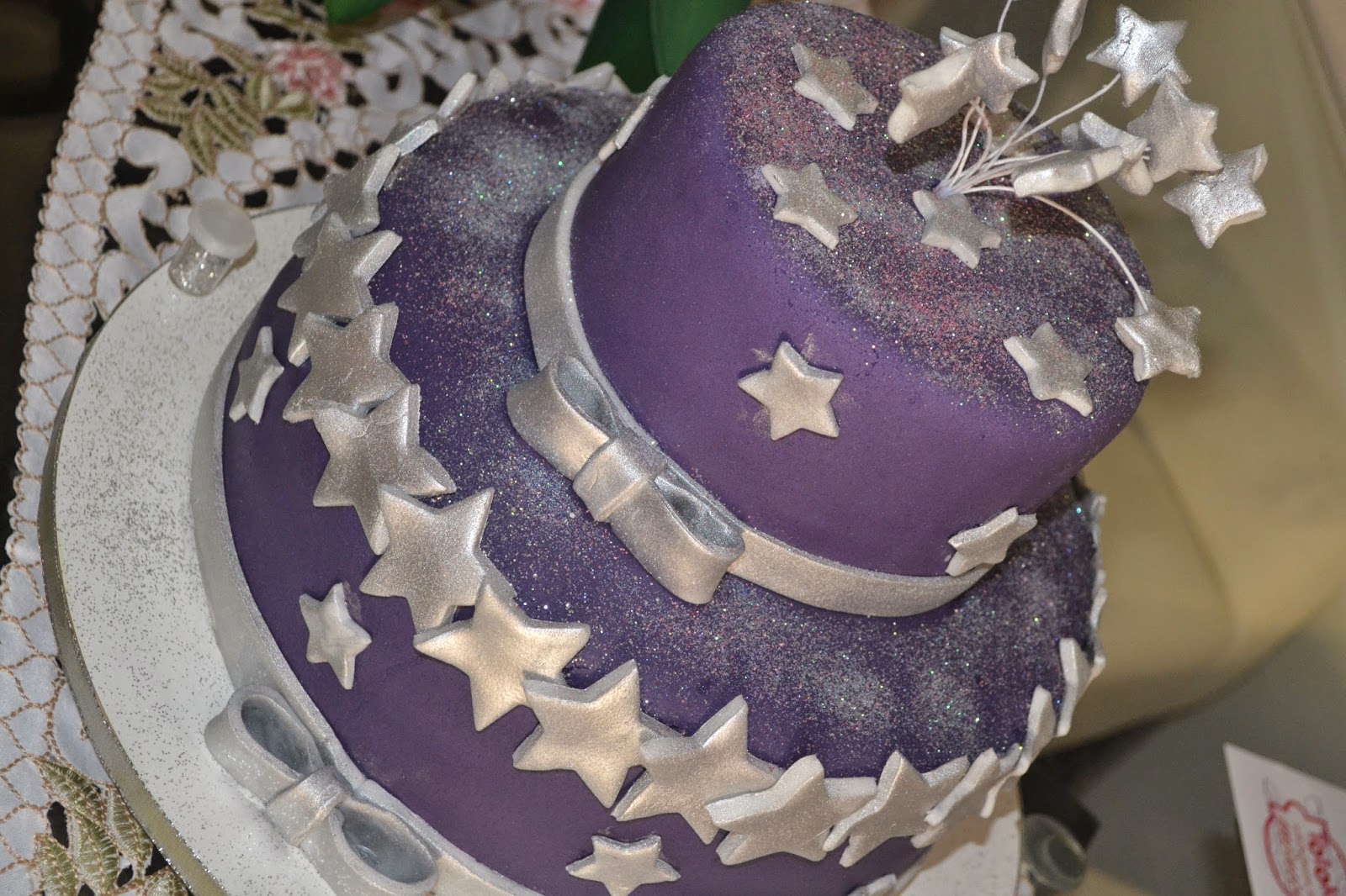 Bolos da Aline - Cake Design: Bolo Roxo Brilho