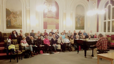 Sundsvalls Kammarkör i övningslokalen. Foto: Karin Lönnå