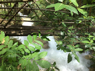 yogyakarta waterfall 