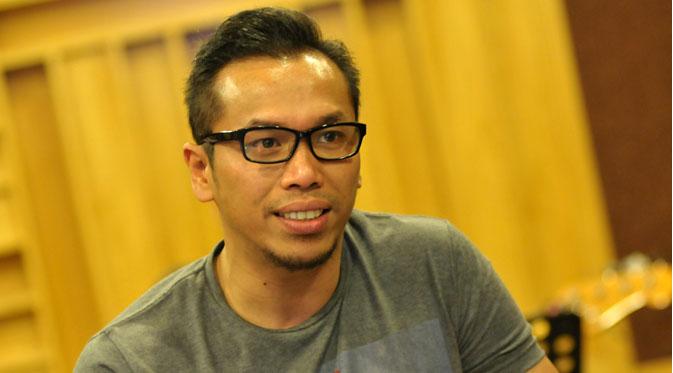 Download Lagu Sammy Simorangkir Solo Lengkap Freshlagu