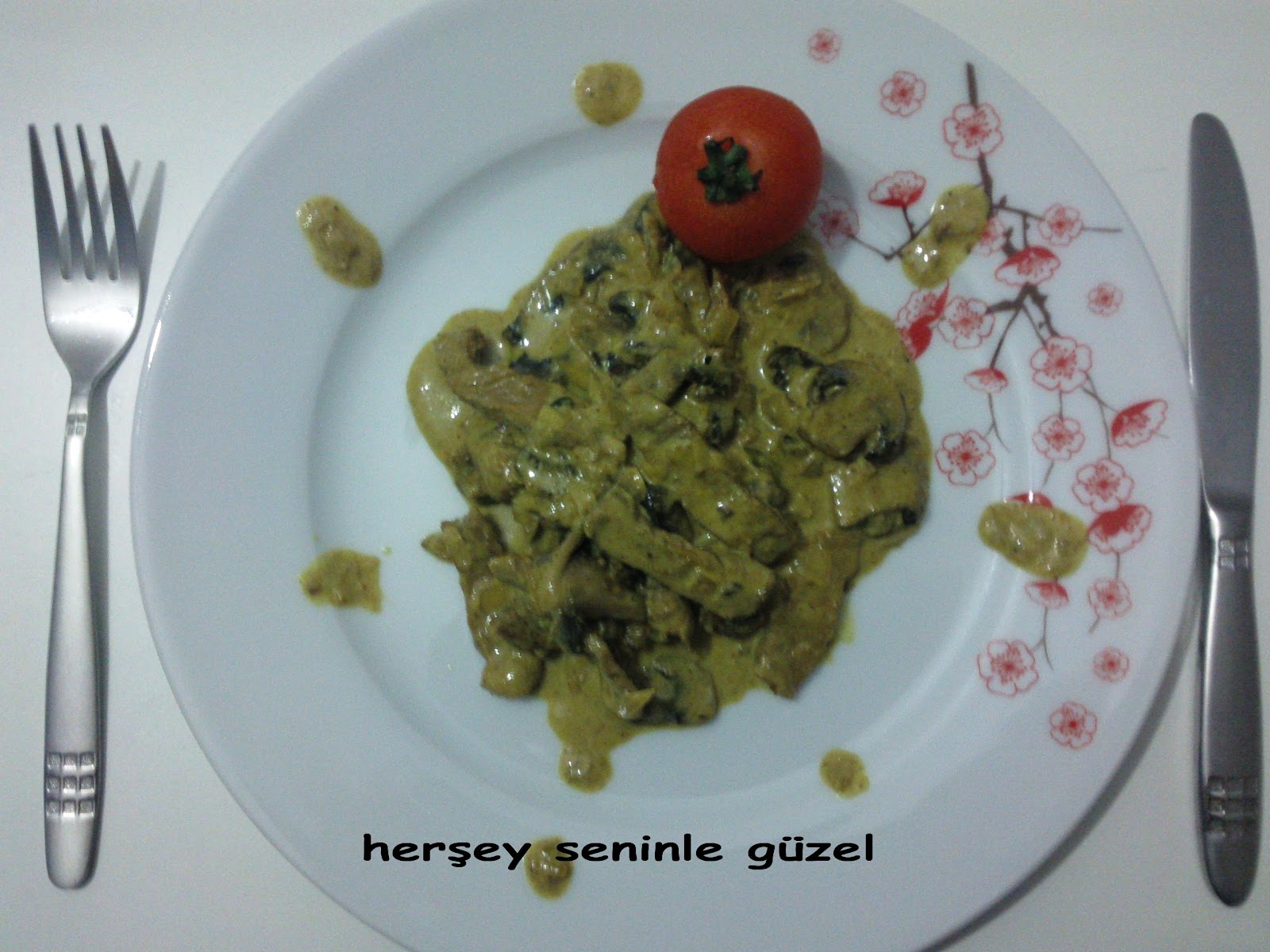 herşey seninle güzel&hellip; Pratik yemek Kremalı mantarlı et