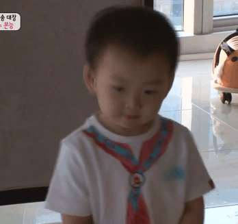 흥이 넘치는 아기 송민국.jpgif | 인스티즈