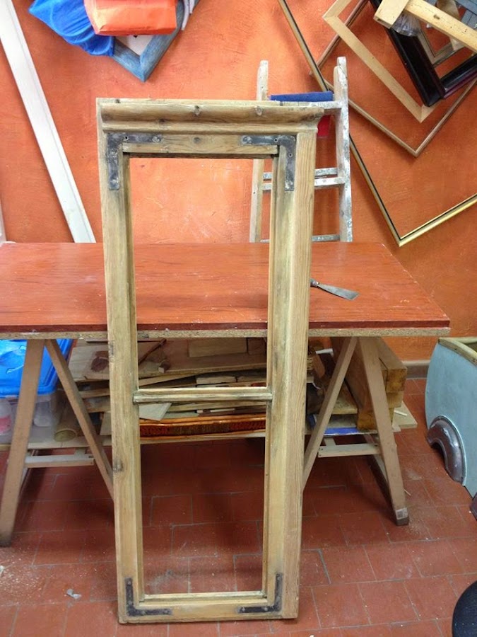 Trabajo de restauracion de reciclaje en taller estuco 