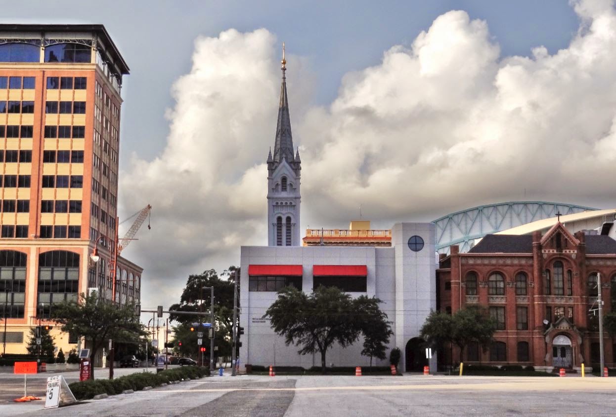 Houston in Pics: Incarnate Word Academy Catholic School and nearby Chur