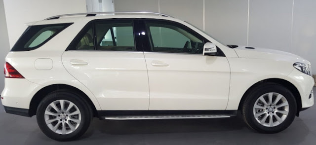 Thiết kế Mercedes GLE 400 4MATIC Mercedes GLE 400 4MATIC là phiên bản nâng cấp từ dòng ML-Class