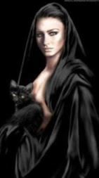 strega nera con gatto
