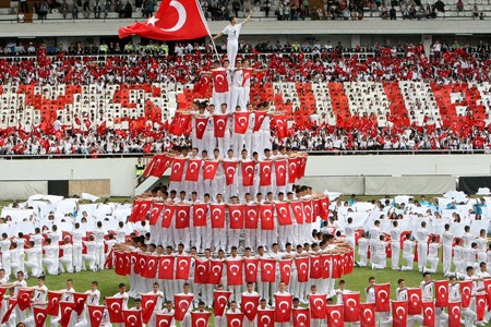 19 Mayıs Atatürk'ü Anma, Gençlik ve Spor Bayramı - Vikipedi