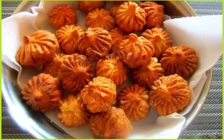 मावा मोदक बनाने की विधि - Mawa Modak Recipe in Hindi मावा मोदक बनाने की विधि - Mawa Modak Recipe in Hindi