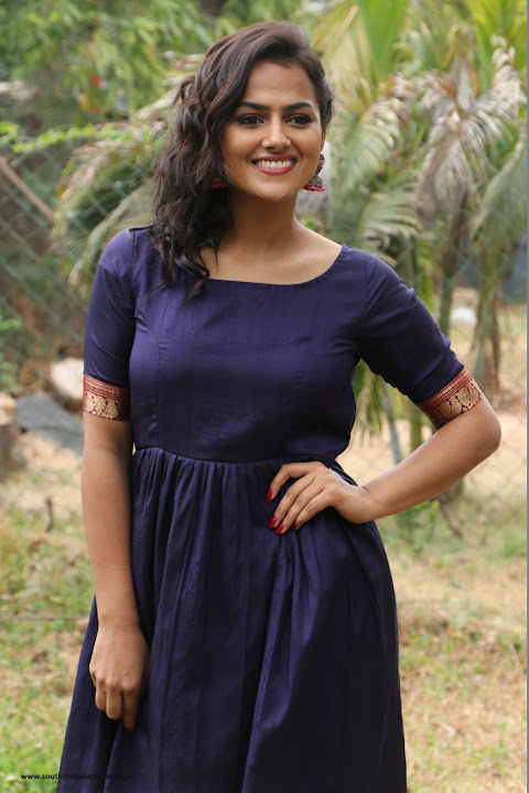 Shraddha Srinath at Vikram Vedha Press Meet