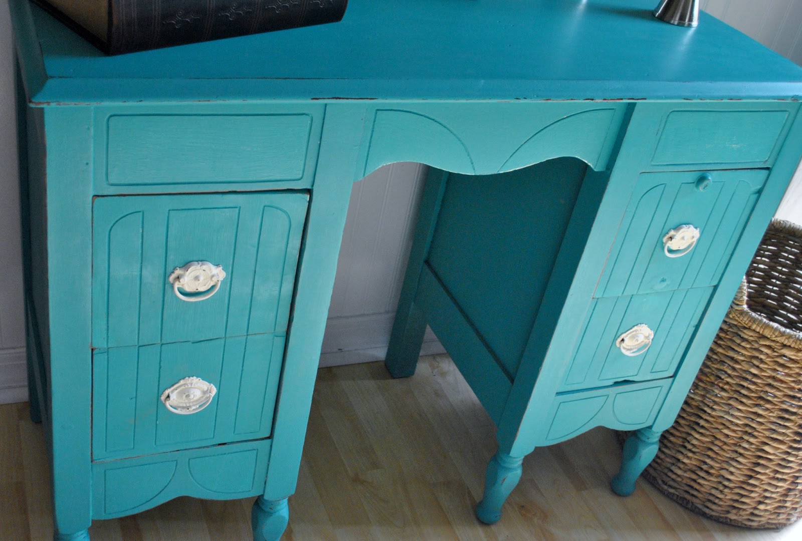 Life With 4 Boys Furniture Painting DIY Chalk Paint Vanity Redo!