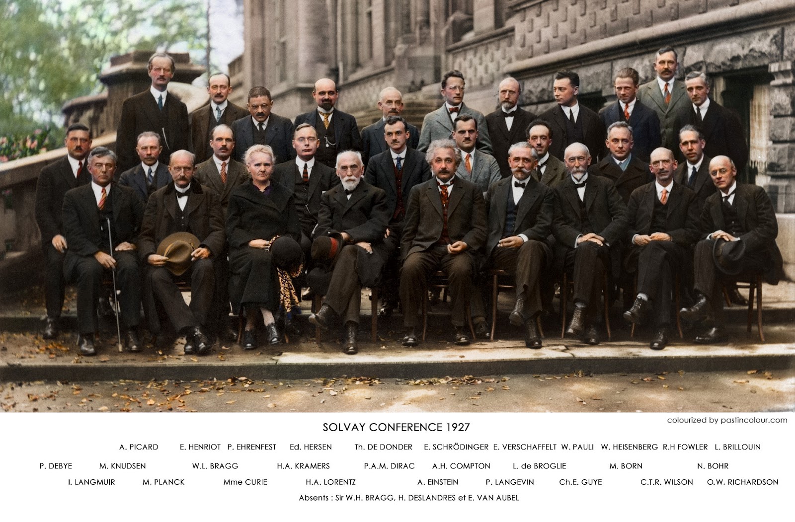 Сольвеевский конгресс 1927 групповой снимок