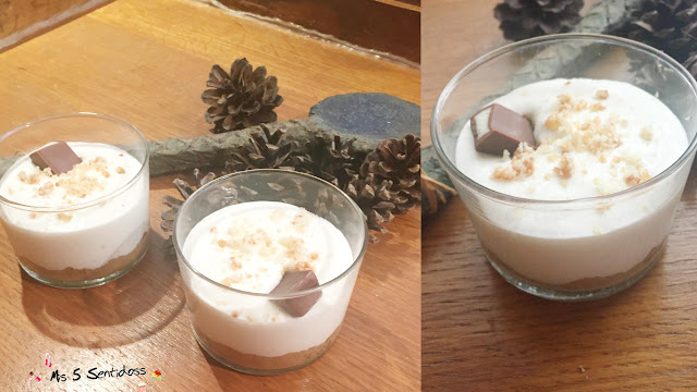 Vasitos de crema de queso con magdalenas y sirope de ágave Vasitos de crema de queso con magdalenas y sirope de ágave