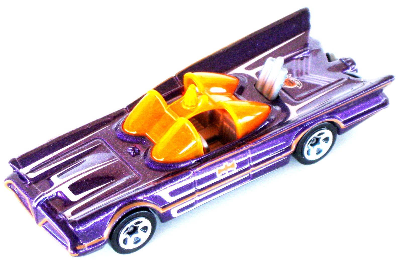 Toys and Stuff: Mattel 2012 Hot Wheels #W4069-0910 Halloween Batmobile