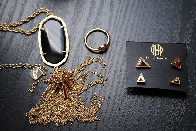 A Rocksbox reveal featuring Kendra Scott, Melinda Maria, and House of Harlow 1960.