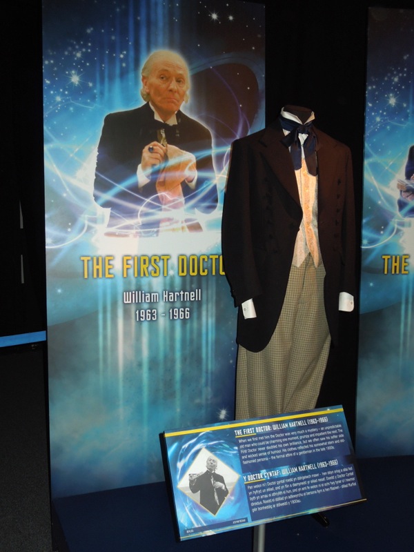 Doctor Who': First Twelfth Doctor Costume Photo Revealed – The