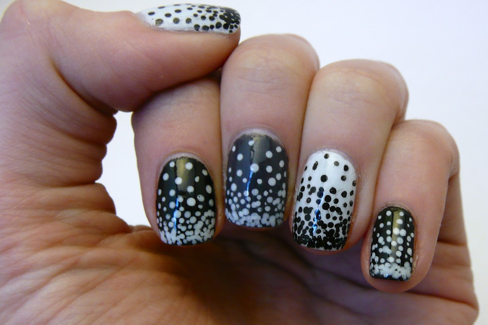 Casa de Polish As Seen on Pinterest Stippling Gradient Nails