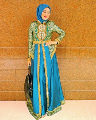  Desain  Baju  Muslim Dian Pelangi Model Gamis Brokat Dian 