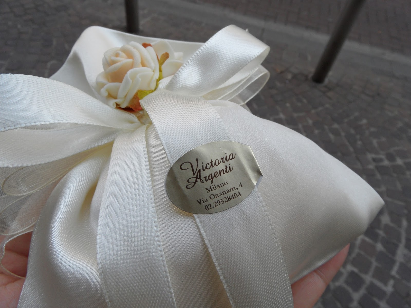 sacchetti in raso per bomboniere