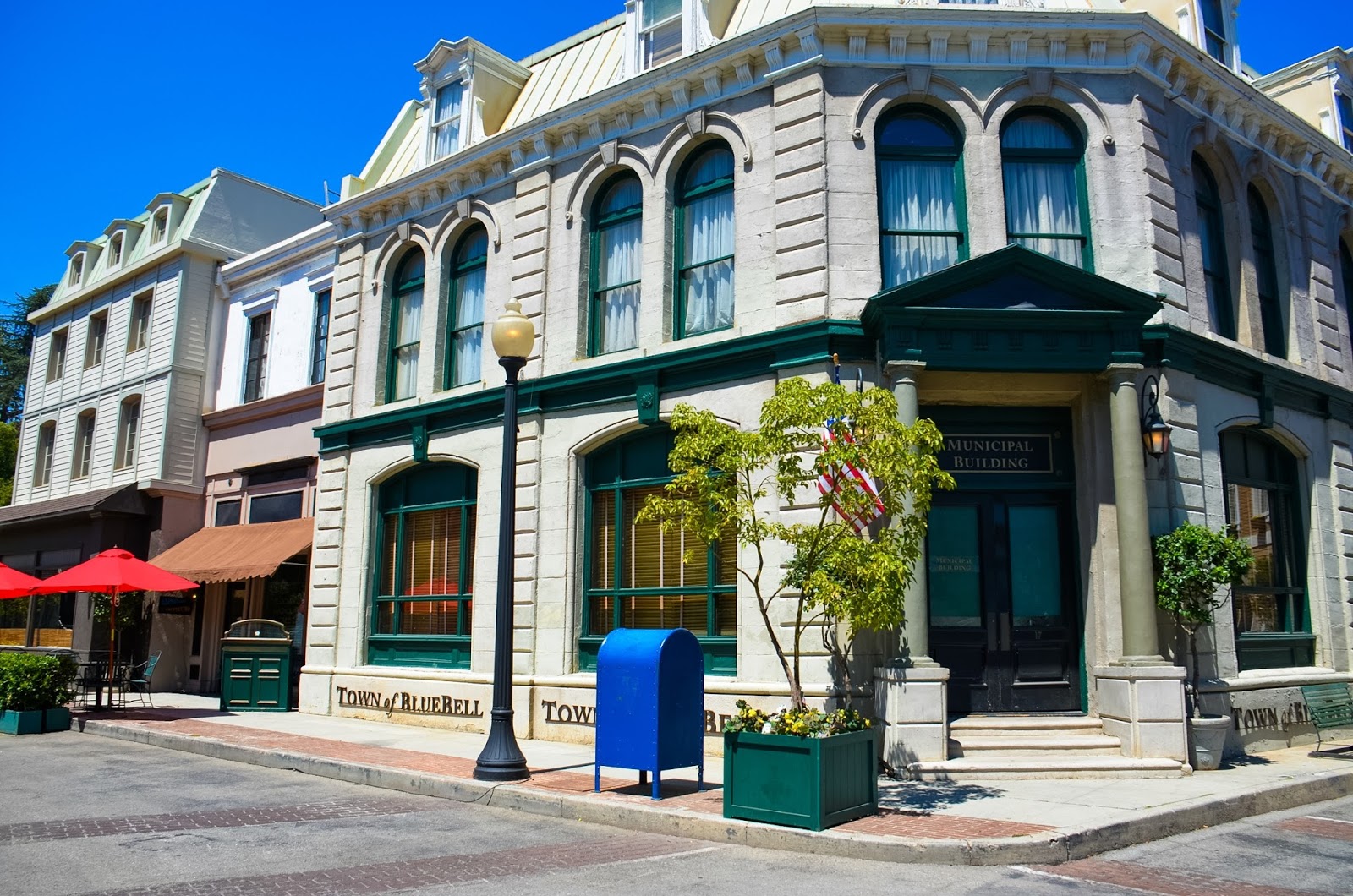 hart of dixie set at warner bros. studios 